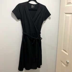PACT Organic Cotton Wrap Dress, size M